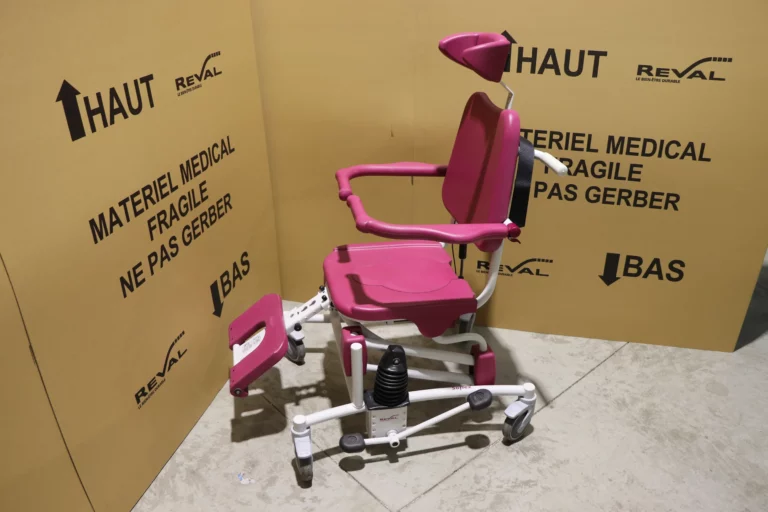 Fauteuil de douche SOFLEX - matériel de démonstration hydraulique