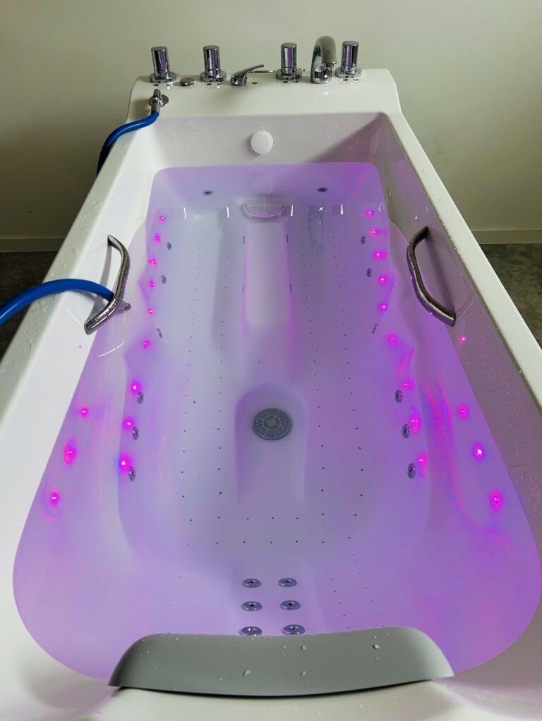 Baignoire d'hydromassage ORIONMED_France Reval
