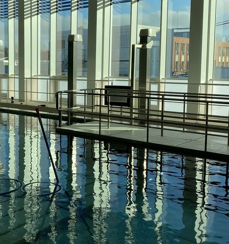 Plateforme immergeable et massages sous eau​