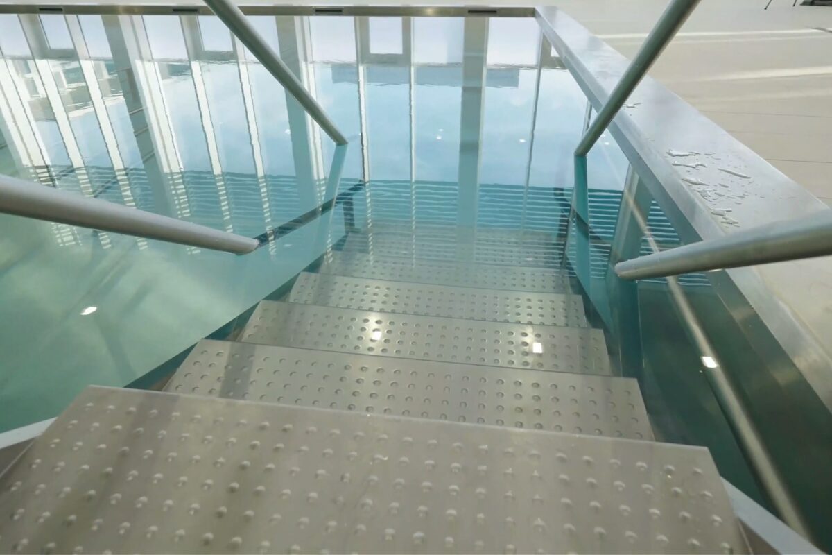 ESCALIER POUR PISCINE REEDUCATION_FRANCE REVAL